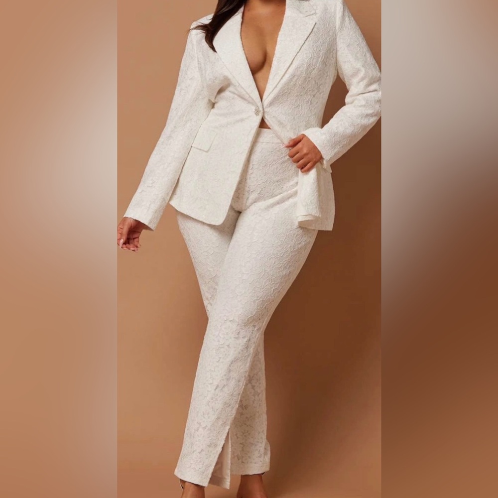 Fashion Nova Luxe Cream Lace Cropped Pantsuit
